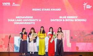 Dự án 'MEDIAVERSE' của sinh viên trường ĐH Văn Lang lập cú đúp giải thưởng 