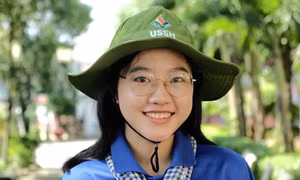 Nữ sinh trường Nhân văn mê nghiên cứu khoa học giành Giải thưởng ‘Sao Tháng Giêng’ 