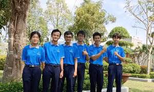 Nỗ lực vượt nghịch cảnh, nam sinh Công nghệ liên tiếp giành được ba học bổng
