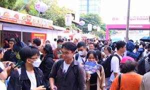 Bạn trẻ Sài Gòn thích thú trải nghiệm văn hóa Nhật Bản tại Lễ hội Văn hóa Việt – Nhật 