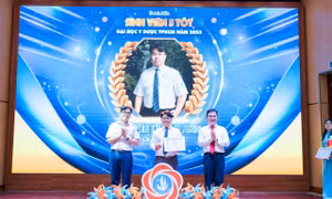 Nam sinh Y Dược và nỗ lực vượt lên hoàn cảnh