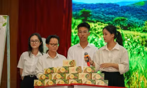 Trà thảo dược chăm sóc gan của nhóm bạn trẻ đoạt giải Nhất cuộc thi khởi nghiệp