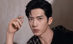 Tỉnh Bách Nhiên: Tuổi thơ bị bỏ rơi, chăm chỉ diễn xuất và thẳng tay với tin đồn ác ý