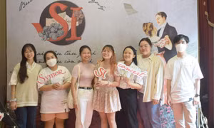 Thưởng thức “See Tình” phiên bản giao hưởng, Gen Z góp quỹ đem Noel ấm áp đến các em mồ côi