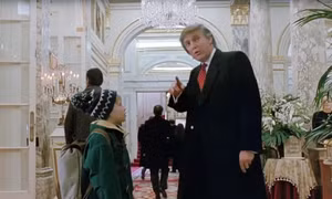 Đạo diễn “Ở Nhà Một Mình 2” muốn cắt bỏ Tổng thống Donald Trump ra khỏi phim