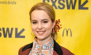 Cựu công chúa Disney ra mắt công ty khởi nghiệp truyền thông ngoài không gian