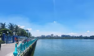 Hoàn tất di dời 'thuyền ma' cuối cùng ra khỏi Hồ Tây