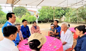 Trung ương Đoàn nhận đỡ đầu 3 em nhỏ mồ côi trong vụ tai nạn thương tâm ở Gia Lai 