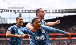 Thua sốc Aston Villa, Arsenal mất ngôi đầu Ngoại hạng Anh