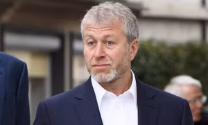 Tỷ phú Nga Abramovich đứng trước viễn cảnh phải bán rẻ Chelsea