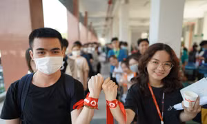 Chương trình “Chủ nhật Đỏ 2024” thu hút đông đảo sinh viên tham gia hiến máu