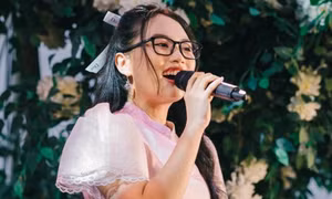 Phương Mỹ Chi được khen hát live như "nuốt đĩa", clip trình diễn đạt hơn 10 triệu view trên TikTok
