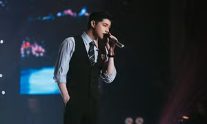 Noo Phước Thịnh hát live "Hoa nở không màu", phiên bản mới nghe "lạ lắm à nha"!