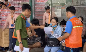 Tuổi trẻ Công an TPHCM tuần tra, kiểm soát xuyên lễ 