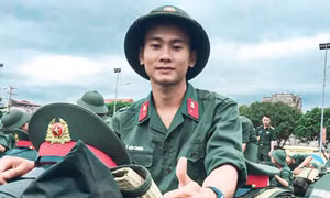 Bị bỏ rơi từ 6 tháng tuổi, học 3 năm lớp 1, cậu học trò đạt 28,75 điểm kì thi tốt nghiệp THPT