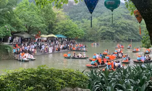 Du lịch Ninh Bình thu 1.000 tỷ đồng dịp 30/4-1/5