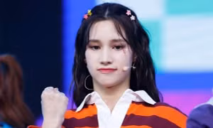 Choáng 'làn sóng anti': Lần đầu tiên một nữ thần tượng K-pop bị Knet đệ đơn lên Nhà Xanh