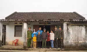 Góp sức xây mái ấm nghĩa tình 
