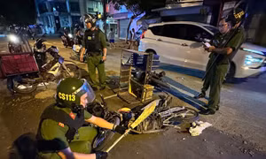 Bắt nhóm đối tượng vác mã tấu đuổi chém người trên đường phố Đà Nẵng