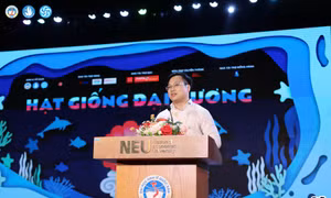 Gala vinh danh sinh viên 5 tốt 2022: Rực cháy khao khát tuổi xuân ĐH Kinh tế Quốc dân