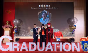 Nữ sinh đa năng tốt nghiệp thủ khoa chuyên ngành Quản lý thông tin 