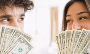 Muốn sớm giàu có, Gen Z cần bắt đầu suy nghĩ về tiền và những quy tắc của nó ngay từ giờ