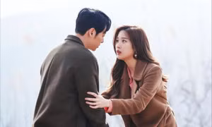 Nếu tình cảm xuất hiện loạt "cờ đỏ" này, cố gắng bước ra khỏi càng nhanh càng tốt