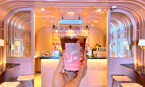 Địa điểm check-in không thể bỏ qua: 5 quán café "sống ảo" đẹp nhất Bangkok