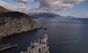 Kiev ám chỉ sẽ giành lại bán đảo Crimea bằng vũ lực