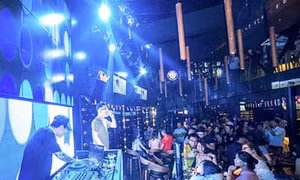 Một quán bar tại TPHCM. Ảnh minh họa