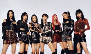 SM “thả thính” nhóm nữ mới lúc nửa đêm, nhưng sao nhìn ai cũng trông quen mắt thế này?