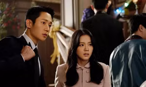 Không có chuyện cấm sóng, Snowdrop của Jisoo (BLACKPINK) chứng minh chỉ là phim ngôn tình