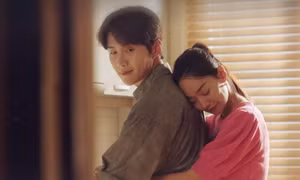Hometown Cha Cha Cha tập 13: Shin Min Ah phiền lòng vì Kim Seon Ho vẫn giấu chuyện quá khứ