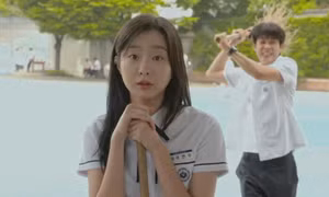 Our Beloved Summer: "Điên nữ Itaewon Class" Kim Da Mi tái hợp bạn thân của Park Seo Joon
