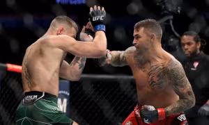 Cuộc đời thăng trầm của võ sĩ đánh bại McGregor
