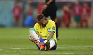 Neymar tâm sự cay đắng khi nghỉ hết vòng bảng vì chấn thương 