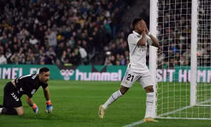 Real Madrid bất lực trong cuộc đua với Barca, HLV Ancelotti chỉ rõ tại sao