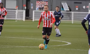 Eriksen thi đấu trở lại sau sự cố kinh hoàng, kiến tạo giúp đội nhà chiến thắng