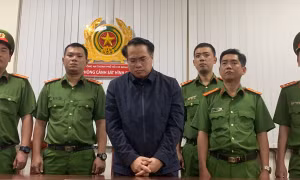 Cục trưởng Cục Đăng kiểm bị cáo buộc nhận ‘chung chi’ để cấp phép 
