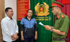 Khởi tố 2 cán bộ Hải quan Cửa khẩu Cảng Phú Mỹ 