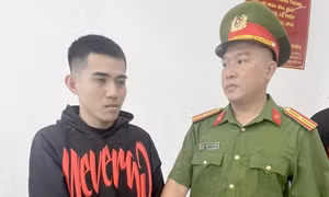 Bắt khẩn cấp 9 đối tượng vụ khiêng quan tài trước chợ Bến Thành 