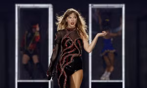 Taylor Swift sắp trở lại, sẽ công bố album tái thu âm "reputation" tại AMAs?