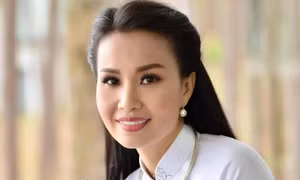Ca sĩ Cẩm Ly "rụng rời" khi nghe tin mình... qua đời!