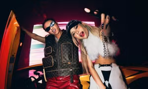 Sau 2 năm rời Rap Việt, "quỷ đỏ" R.I.C bắt tay tlinh ra mắt "Vroom" đậm chất Âu Mỹ