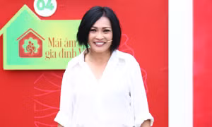 Phương Thanh xúc động kể chuyện mất cha khi mới 13 tuổi: 'Tới con tôi cũng mồ côi cha giống tôi'