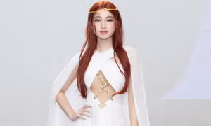 ‘Mỹ nhân vạn người mê’ Phương Nhi 'chặt chém' thảm đỏ, nhan sắc thăng hạng khi đổi style gợi cảm
