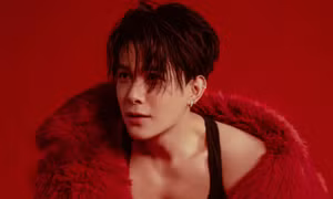 Anh Tú Atus xuất hiện với 'visual' chuẩn idol K-pop, hóa tổng tài siêu ngầu