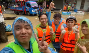 Giới trẻ chung tay góp sức hỗ trợ đồng bào khắc phục thiệt hại do bão, lũ
