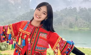 Hoa hậu Nông Thúy Hằng mang Tết sớm đến với người dân vùng cao, xúc động vì điều đặc biệt này