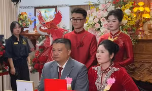 Cô dâu được cho 100 con chồn hương làm của hồi môn 
